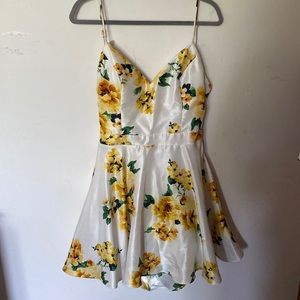 yellow flower dress size 15